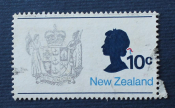 Новая Зеландия 1970 Герб Королева Sc#449 Used